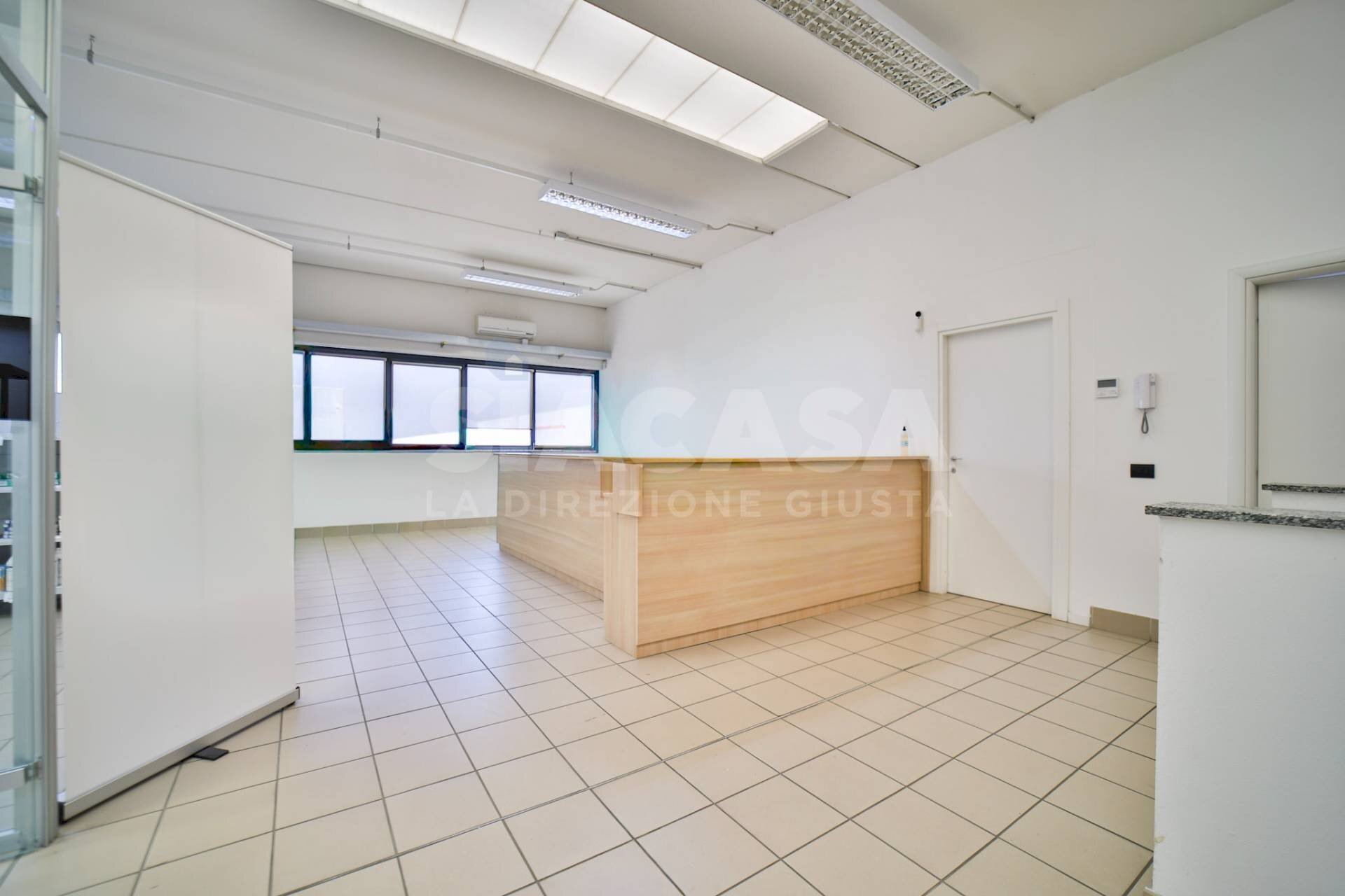 Foto 2 - Shed Vimercate - photo 2