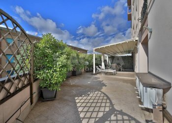 Foto 10 - Three-room apartment Via Roma
 
14, Carugate - photo 10