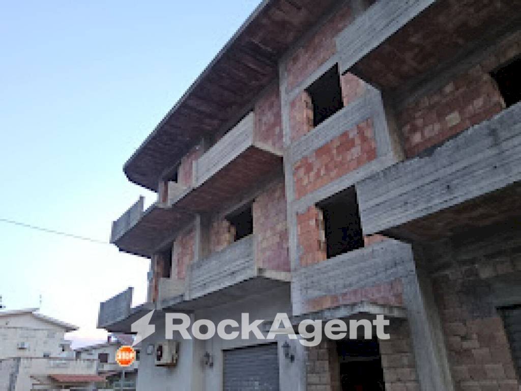 Facciata - Rustic via Alessandro Manzoni, 1, Ardore - photo 3