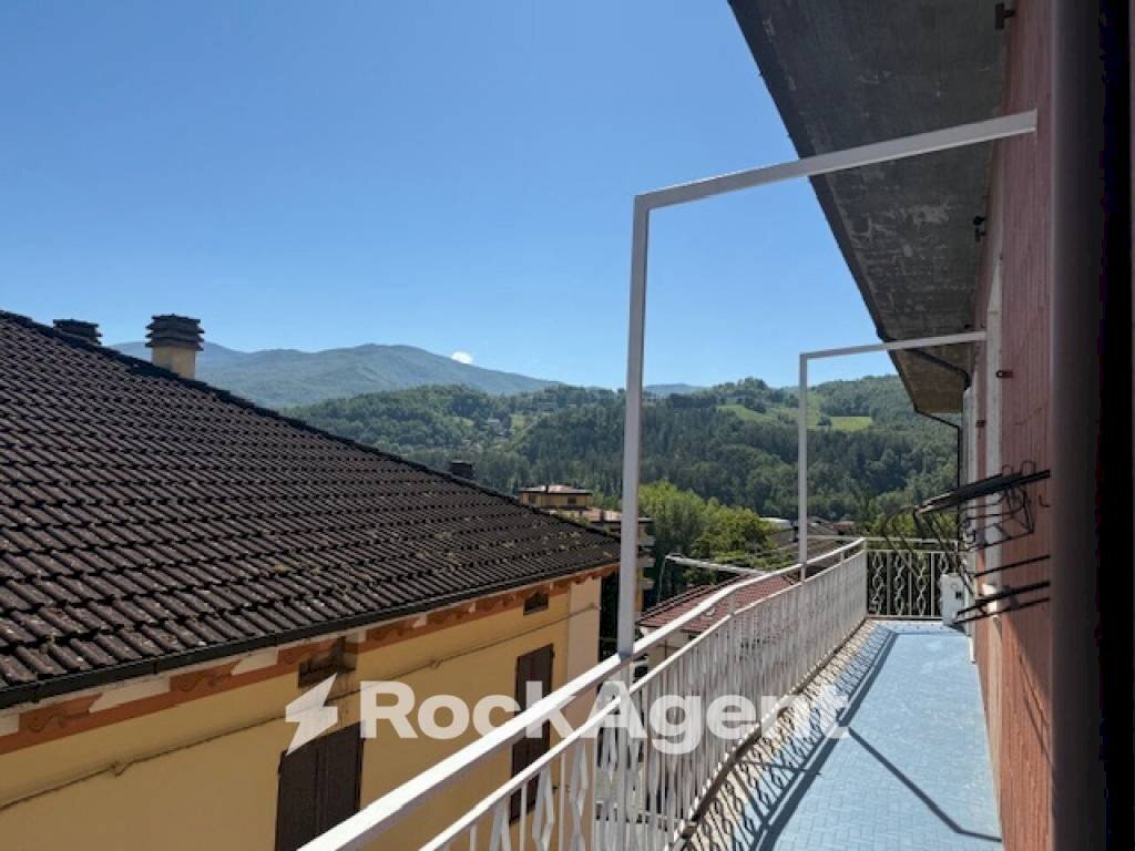 Terrazzo - Four-room apartment via Piave, Borgo Val di Taro - photo 2