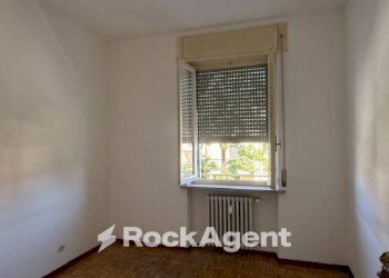 Camera da letto - Four-room apartment via Piave, Borgo Val di Taro - photo 10