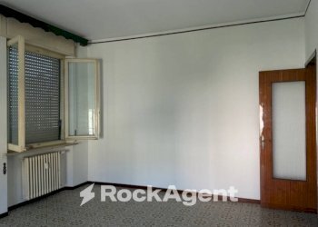 Camera da letto - Four-room apartment via Piave, Borgo Val di Taro - photo 11