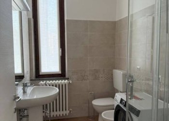 Bagno - Two-room apartment strada Alessandria, Parma - photo 15