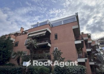 Facciata - Three-room apartment via Sanzeno, 15, Roma - photo 29