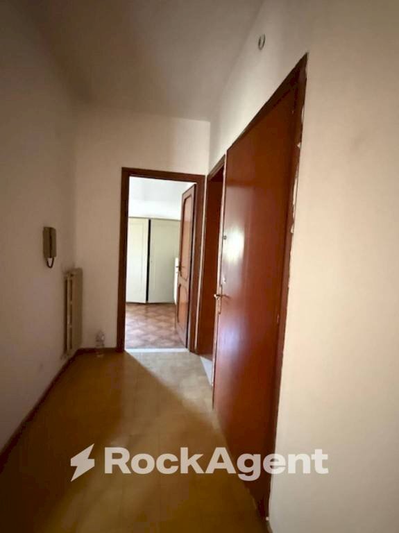 Corridoio - Three-room apartment via Puccini, Solignano - photo 3