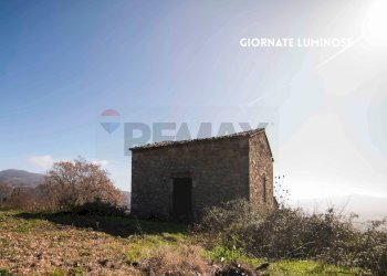 FACCIATA IN PIETRA - Rustico LOC. CASA CINCIGLIANO
 
SNC, Roccastrada - foto 12