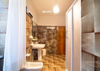 Bagno - Casa indipendente VIA CAVOUR
 
17, Roccastrada - foto 32