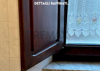 DETTAGLIO FINESTRA - Casa indipendente VIA BOLOGNA
 
7, Castell'Azzara - foto 17