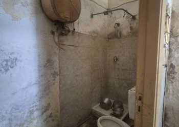 Bagno - Negozio via Barbazzano, 76, Pagani - foto 8