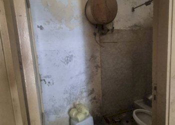 Bagno - Negozio via Barbazzano, 76, Pagani - foto 9