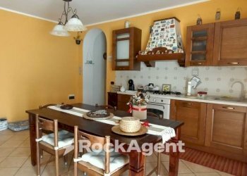 Cucina - Trilocale corso Italia, 38, Mede - foto 17