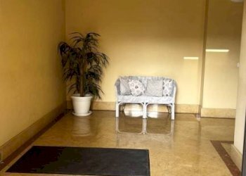 Interno palazzo - Trilocale via Manfredonia, 90, Foggia - foto 4