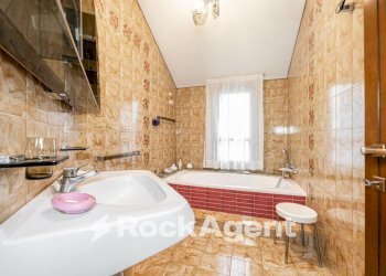 Bagno - Villa via Eraclea, 4, Padova (neighborhood Mandria) - photo 28
