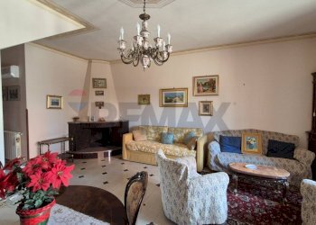 Sala da pranzo - Independent house Sedilo - photo 5