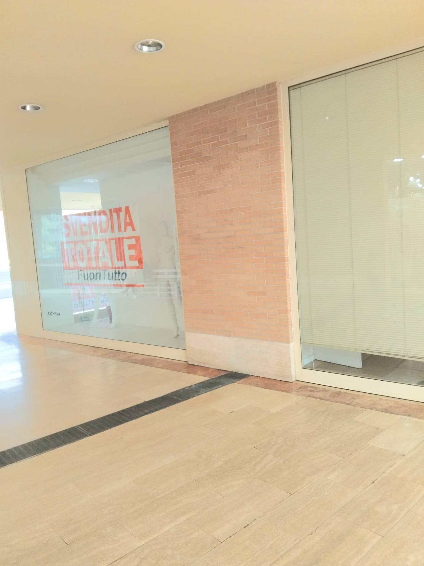 Foto 3 - Commercial Premises LOC PALAZZETTO
 
11, Bibbiena - photo 3