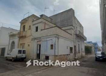 Zona - Quadrilocale via Guglielmo Marconi, 28, Cutrofiano - foto 3