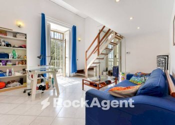 Salone - Four-room apartment corso Vittorio Emanuele, Napoli (neighborhood Chiaia) - photo 7