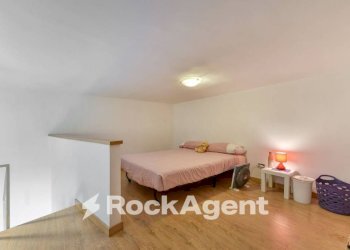 Camera da letto - Four-room apartment corso Vittorio Emanuele, Napoli (neighborhood Chiaia) - photo 11