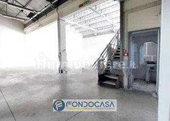 Foto 2 - Warehouse via toscanini
 
16, Sant'Antimo - photo 2