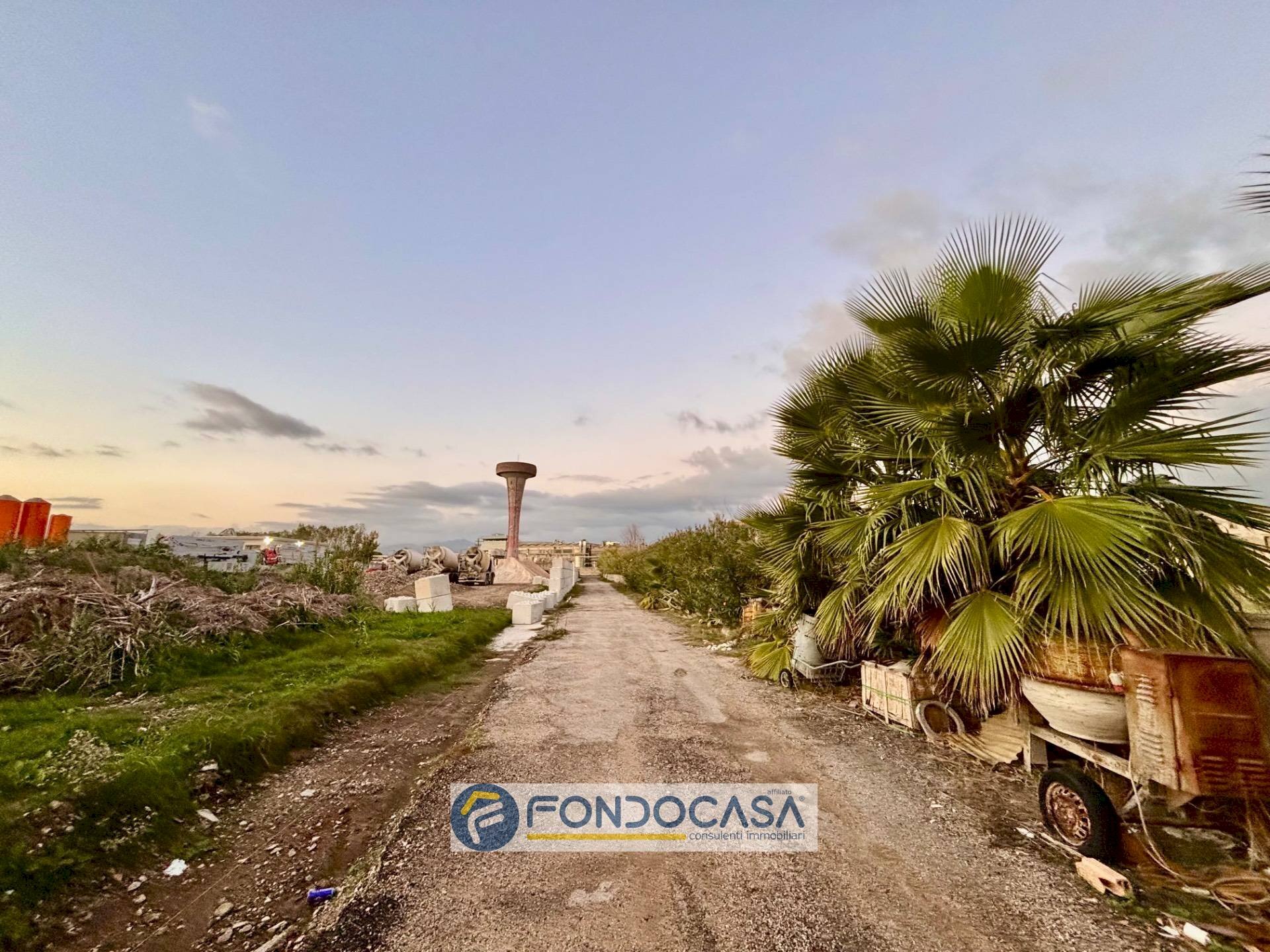 Foto 3 - Capannone via scarano
 
s n c, Capua - foto 3