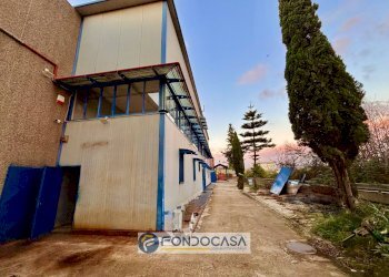 Foto 8 - Capannone via scarano
 
s n c, Capua - foto 8