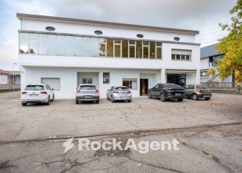 Facciata - Ufficio via Marco Polo, 105, Bientina - foto 2