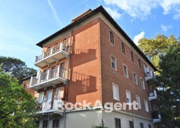 Facciata - Monolocale via Cilicia, 53, Roma - foto 7