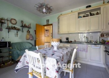 Cucina - Quadrilocale via Monsignor Armando Fares, 21, Catanzaro - foto 24