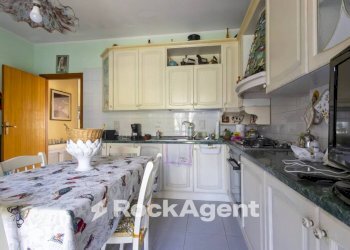 Cucina - Quadrilocale via Monsignor Armando Fares, 21, Catanzaro - foto 25