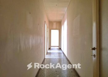 Corridoio - Appartamento via Roma, 115, Coggiola - foto 23