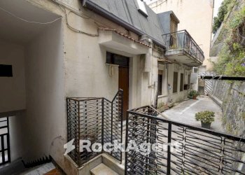 Cortile interno - Appartamento via Carlo V, Catanzaro - foto 31