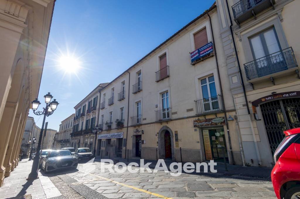 Zona - Quadrilocale corso Giuseppe Mazzini, 269, Catanzaro - foto 1