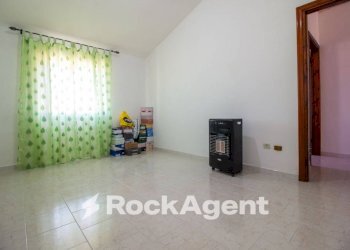 Stanza non arredata - Independent house via Cesare Battisti 20, Ploaghe - photo 29