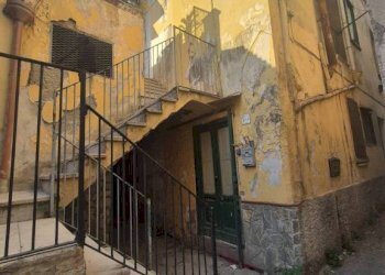 Facciata - Stabile - Palazzo via Santissimi Martiri, 67, Sant'Egidio del Monte Albino - foto 7