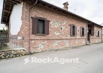 Facciata - Villa via Matteotti, 20, Sartirana Lomellina - foto 29