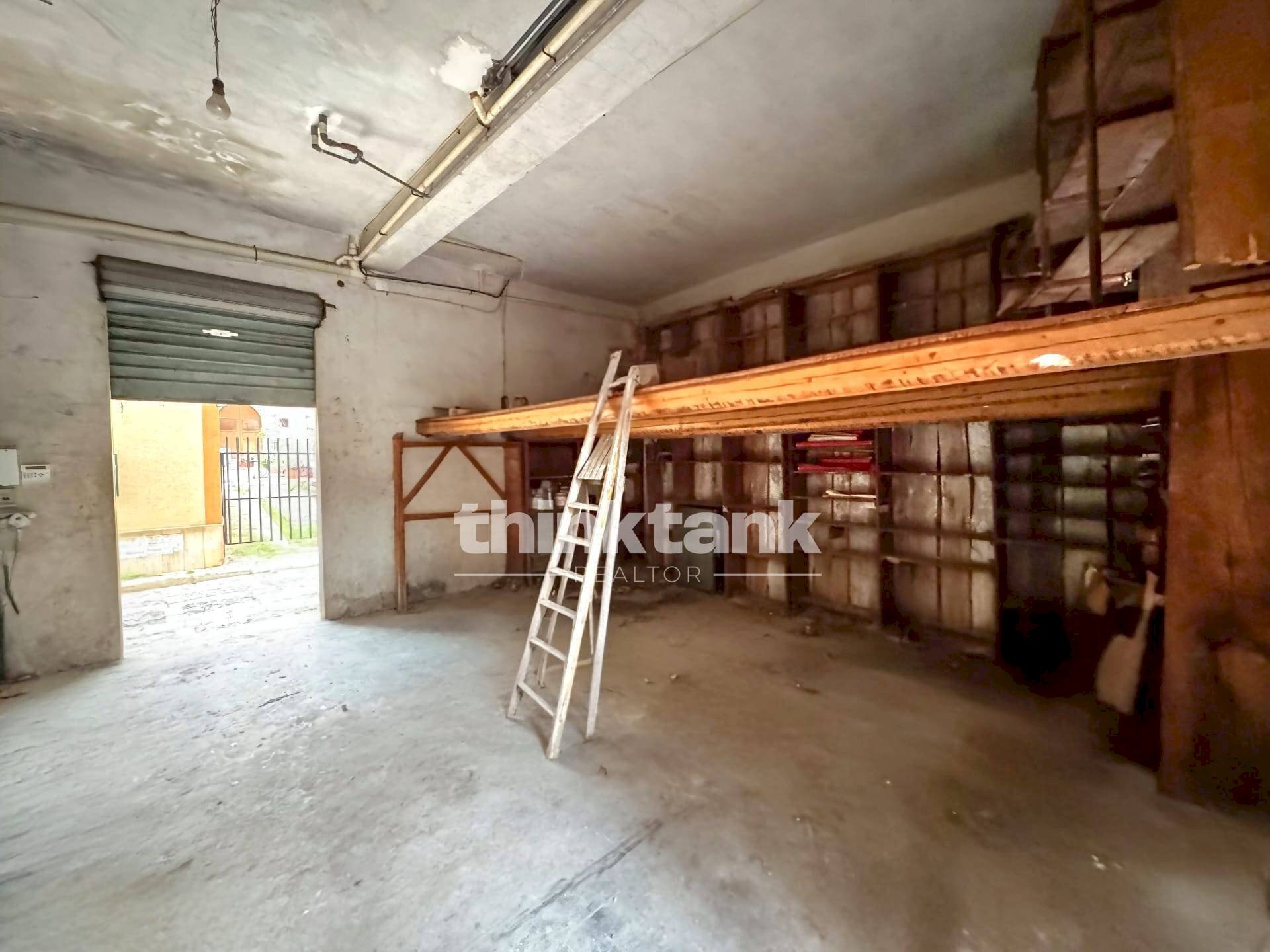 Foto 1 - Magazzino Via Michelangelo Buonarroti
 
5, Pachino - foto 1