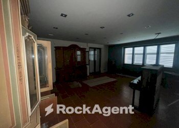 Interno non residenziale - Stabile - Palazzo via Emilio Vecchia, Varazze - foto 4