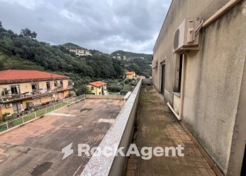 Balcone - Stabile - Palazzo via Emilio Vecchia, Varazze - foto 30
