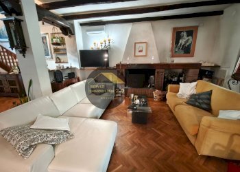 Foto 3 - Villa via corana
 
84, Cisterna di Latina - photo 3