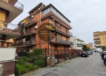 Foto 1 - Quadrilocale Via Nicola Da Guardiagrele
106, Roma - foto 1