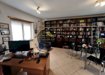 Foto 1 - Villa Via Pecile
 
18, Tivoli - photo 1