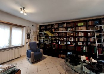 Foto 3 - Villa Via Pecile
 
18, Tivoli - photo 3