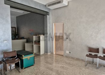 Sala da pranzo - Negozio VIA MAZZINI
 
69, Asola - foto 9