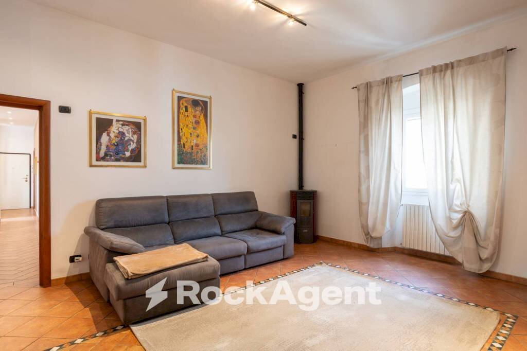 Salone - Quadrilocale via Antonio Gramsci, 42, Livorno - foto 3