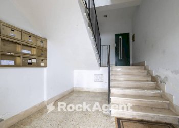 Interno palazzo - Trilocale via Candela, 12, Catanzaro - foto 5