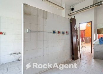 Interno non residenziale - Negozio via San Pedrino, 11, Vignate - foto 9