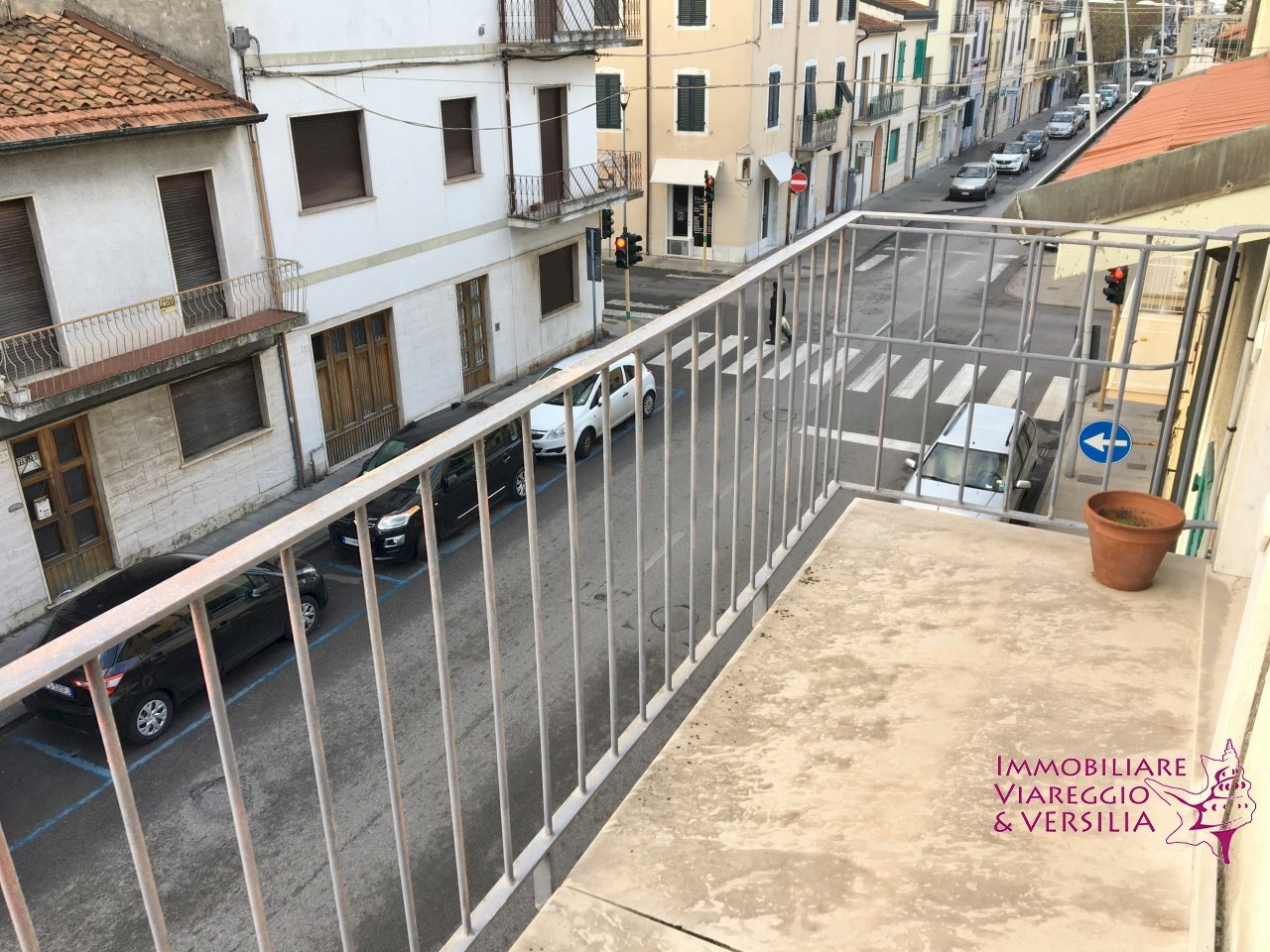 Foto 1 - Office via Garibaldi
 
180, Viareggio - photo 1