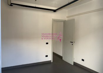 Foto 15 - Ufficio via Garibaldi
 
180, Viareggio - foto 13