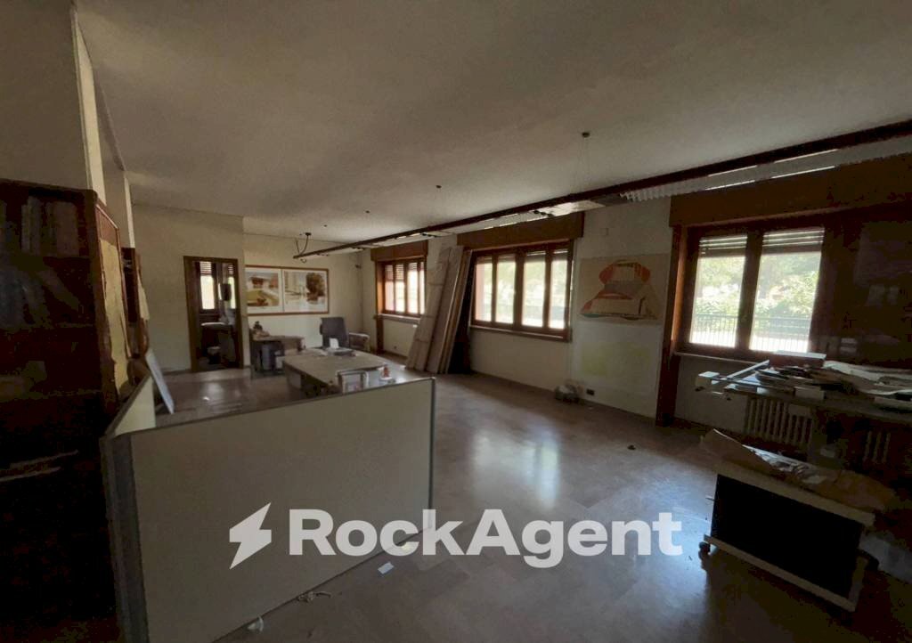 Interno non residenziale - Appartamento via Vincenzo Gioberti, 56, Foggia - foto 1