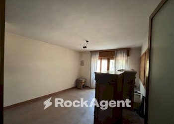 Camera da letto - Appartamento via Vincenzo Gioberti, 56, Foggia - foto 8